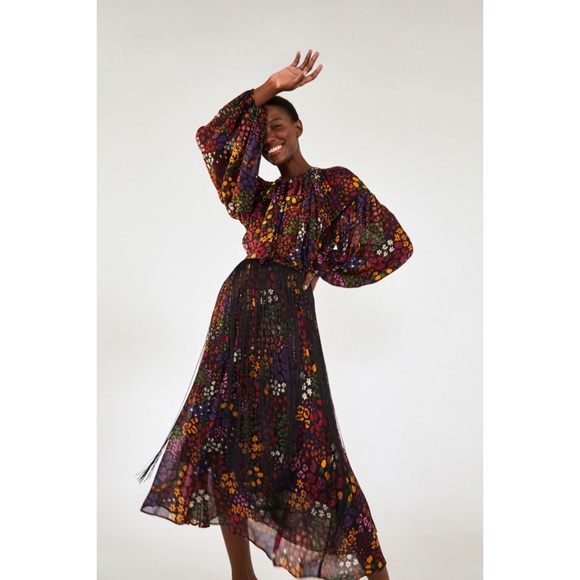 FARM Rio Dresses & Skirts - RARE Farm Rio Wild Mixed Print Fringe Midi Skirt